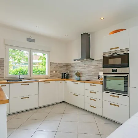 Holiday Le Clouzit By Interhome Holiday home Royan